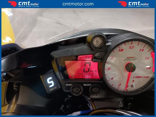 YAMAHA YZF R6 usata 4