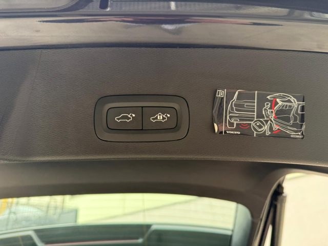 VOLVO XC40 usata 27