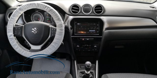 SUZUKI Vitara usata, con Autoradio