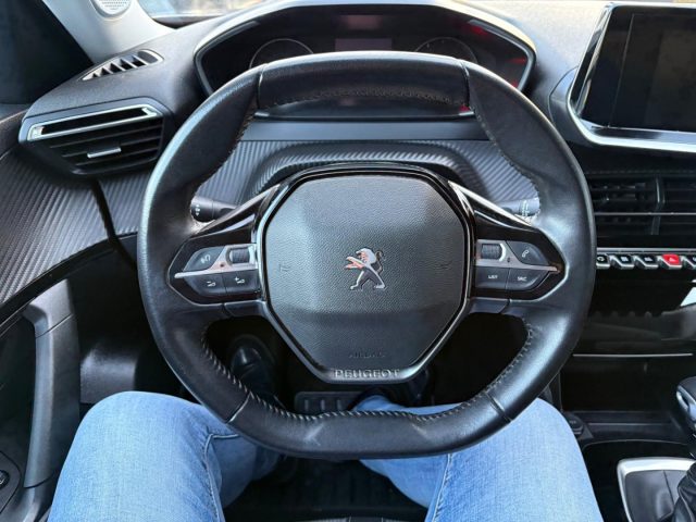 PEUGEOT 2008 usata, con Chiusura centralizzata