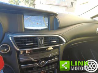 INFINITI Q30 usata, con Airbag laterali