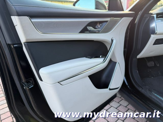 JAGUAR F-Pace usata, con Bracciolo