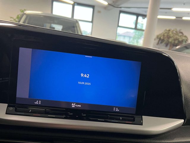 FORD Tourneo Connect usata, con Volante in pelle