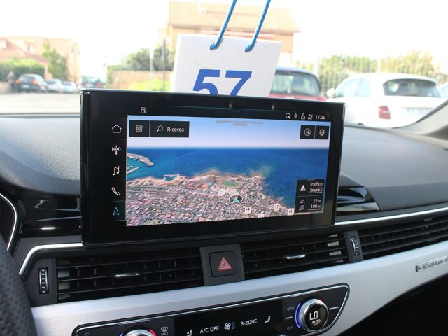 AUDI A4 usata, con Volante multifunzione