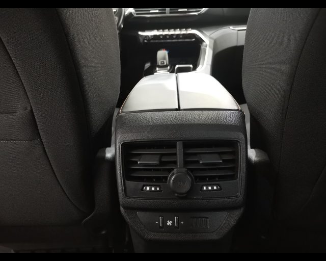 PEUGEOT 5008 usata, con Specchietti laterali elettrici