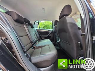 VOLKSWAGEN Golf usata, con Autoradio