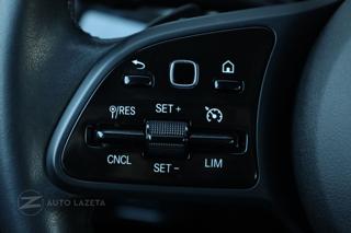 MERCEDES-BENZ GLA 180 usata, con Luci diurne