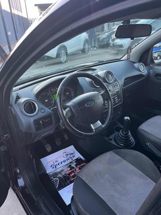 FORD Fiesta usata, con Servosterzo