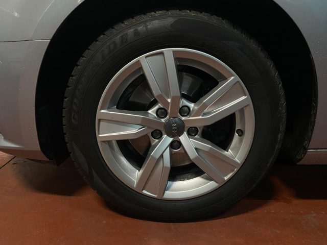 AUDI A4 usata, con Volante in pelle