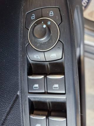 FORD Kuga usata, con Sistema di navigazione