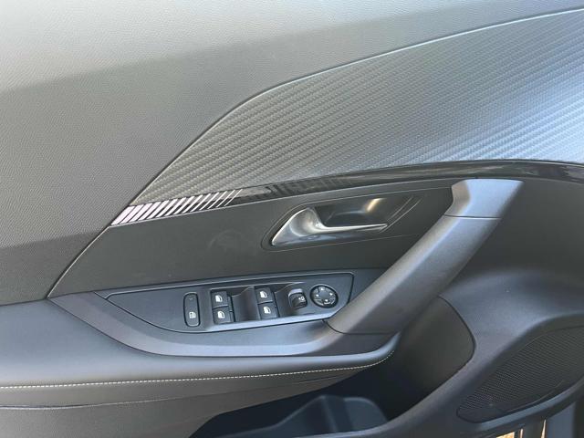 PEUGEOT 2008 usata, con Climatizzatore