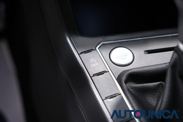 VOLKSWAGEN Polo usata, con Specchietti laterali elettrici