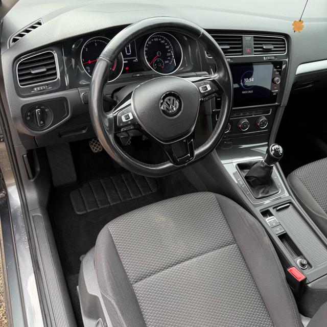 VOLKSWAGEN Golf Variant usata, con Park Distance Control