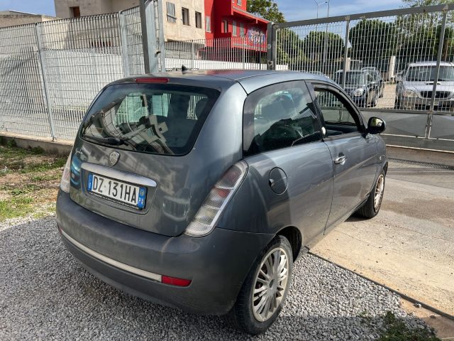 LANCIA Ypsilon usata, con Servosterzo