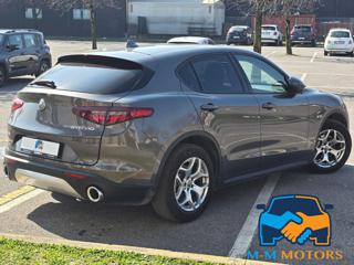 ALFA ROMEO Stelvio usata, con Autoradio