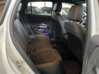 MERCEDES-BENZ GLA 200 usata, con Regolazione elettrica sedili