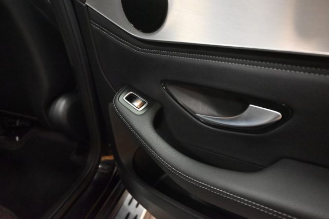 MERCEDES-BENZ GLC 220 usata 279