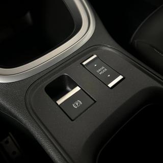 JEEP Avenger usata, con Leve al volante