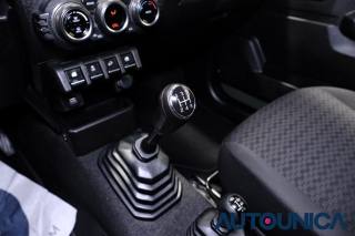 SUZUKI Jimny usata, con Bluetooth