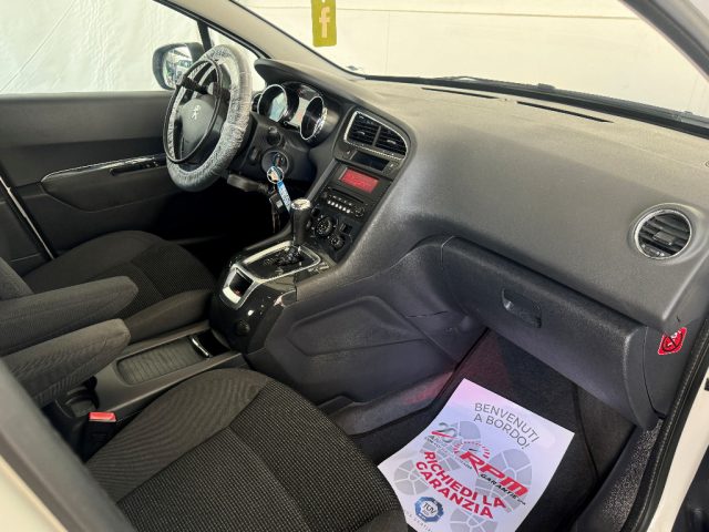PEUGEOT 5008 usata, con Airbag testa