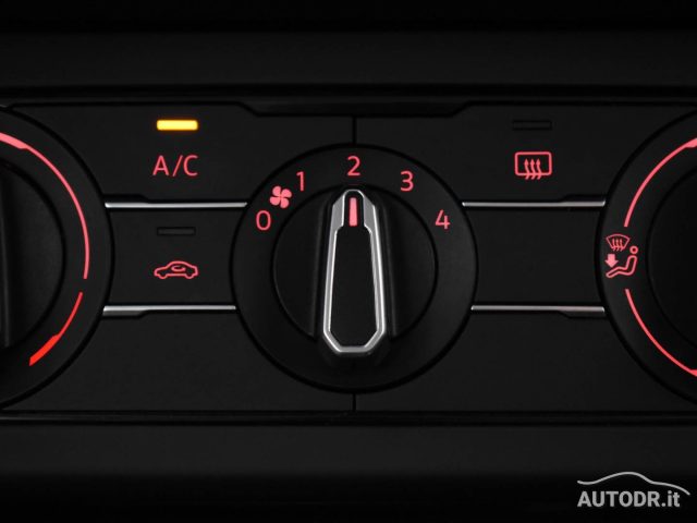 VOLKSWAGEN Polo usata 37