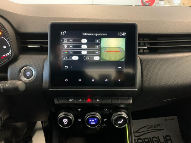 RENAULT Clio usata, con USB