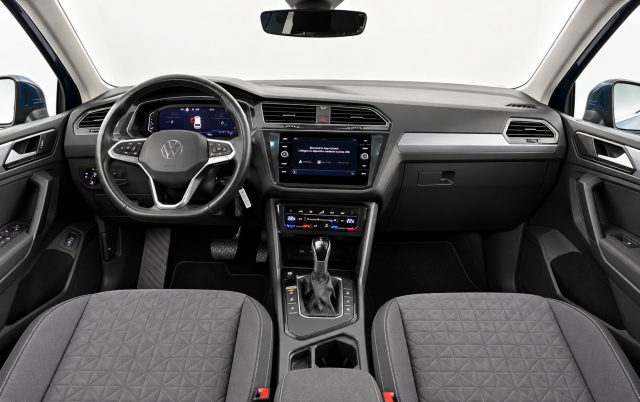 VOLKSWAGEN Tiguan usata, con Boardcomputer