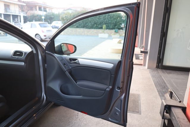 VOLKSWAGEN Golf usata 111