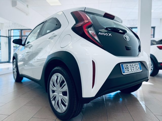 TOYOTA Aygo X usata, con Autoradio