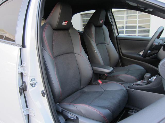 TOYOTA Yaris usata, con Volante multifunzione