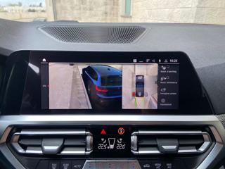 BMW 320 usata, con Fari LED
