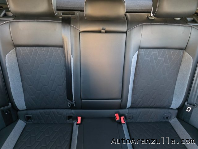 VOLKSWAGEN T-Roc usata, con Interni in pelle