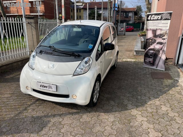 PEUGEOT iOn usata, con Autoradio