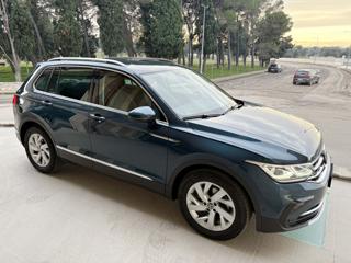 VOLKSWAGEN Tiguan usata, con Airbag laterali
