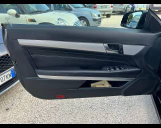 MERCEDES-BENZ E 220 usata, con Controllo trazione