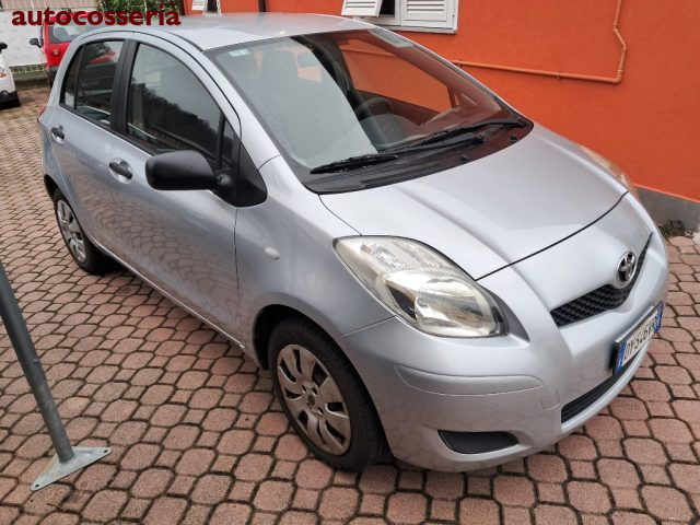 TOYOTA Yaris usata, con ABS
