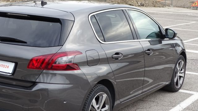 PEUGEOT 308 usata, con Sensore di pioggia
