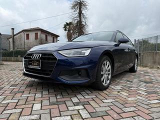 AUDI A4 Avant 30 TDI S tronic