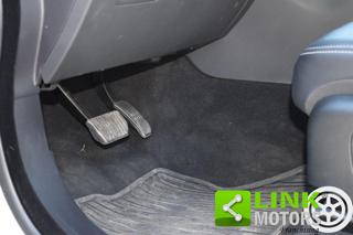 LAND ROVER Range Rover Velar usata, con Luci diurne LED