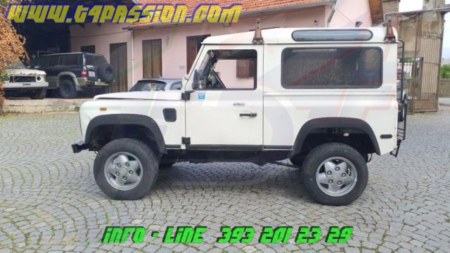 LAND ROVER Defender usata, con Trazione integrale