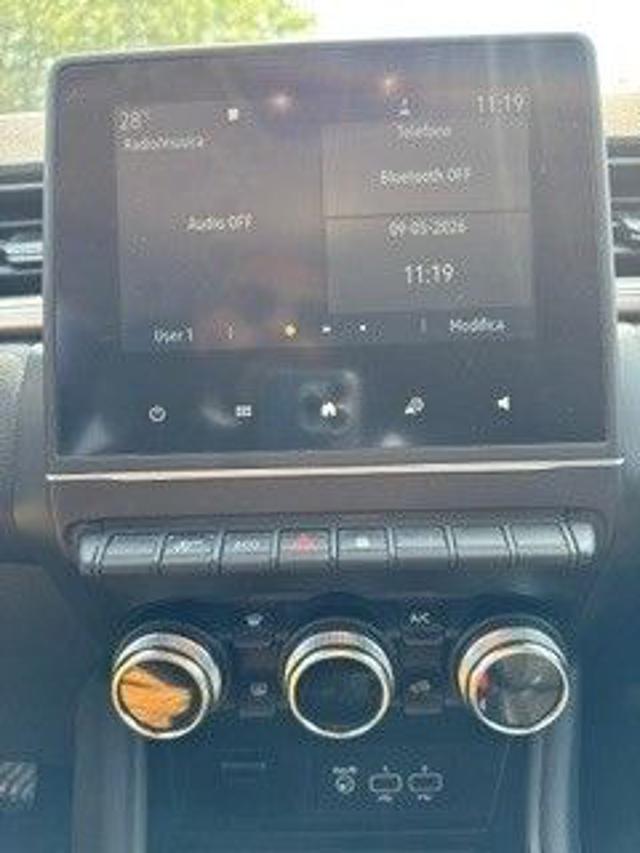 RENAULT Captur usata, con USB