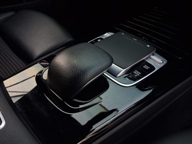 MERCEDES-BENZ A 180 usata, con Controllo automatico clima