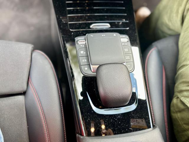 MERCEDES-BENZ A 180 usata, con Airbag testa