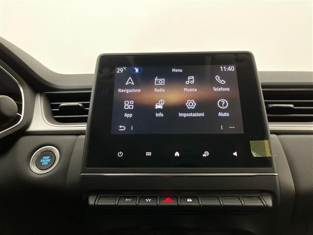 RENAULT Captur usata, con USB