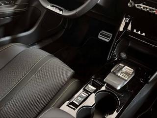 PEUGEOT 2008 usata, con Touch screen