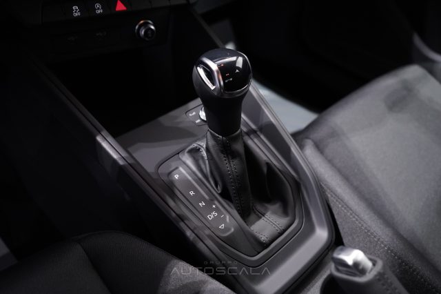 AUDI A1 usata, con Autoradio digitale