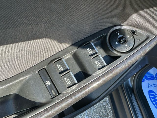 FORD Focus usata, con Servosterzo