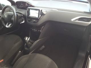 PEUGEOT 208 usata, con ESP