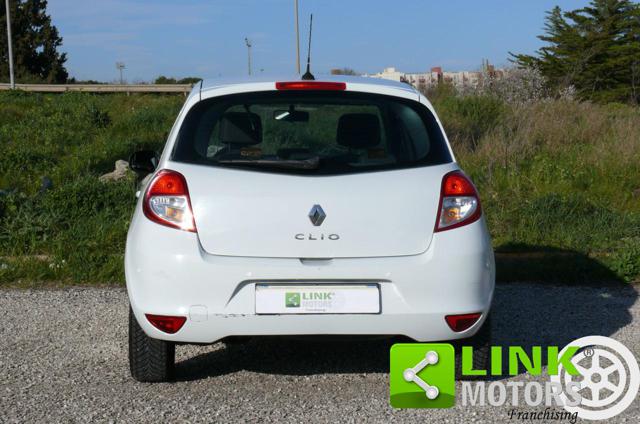 RENAULT Clio usata, con Autoradio