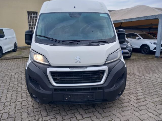 PEUGEOT Boxer usata, con Interni in pelle